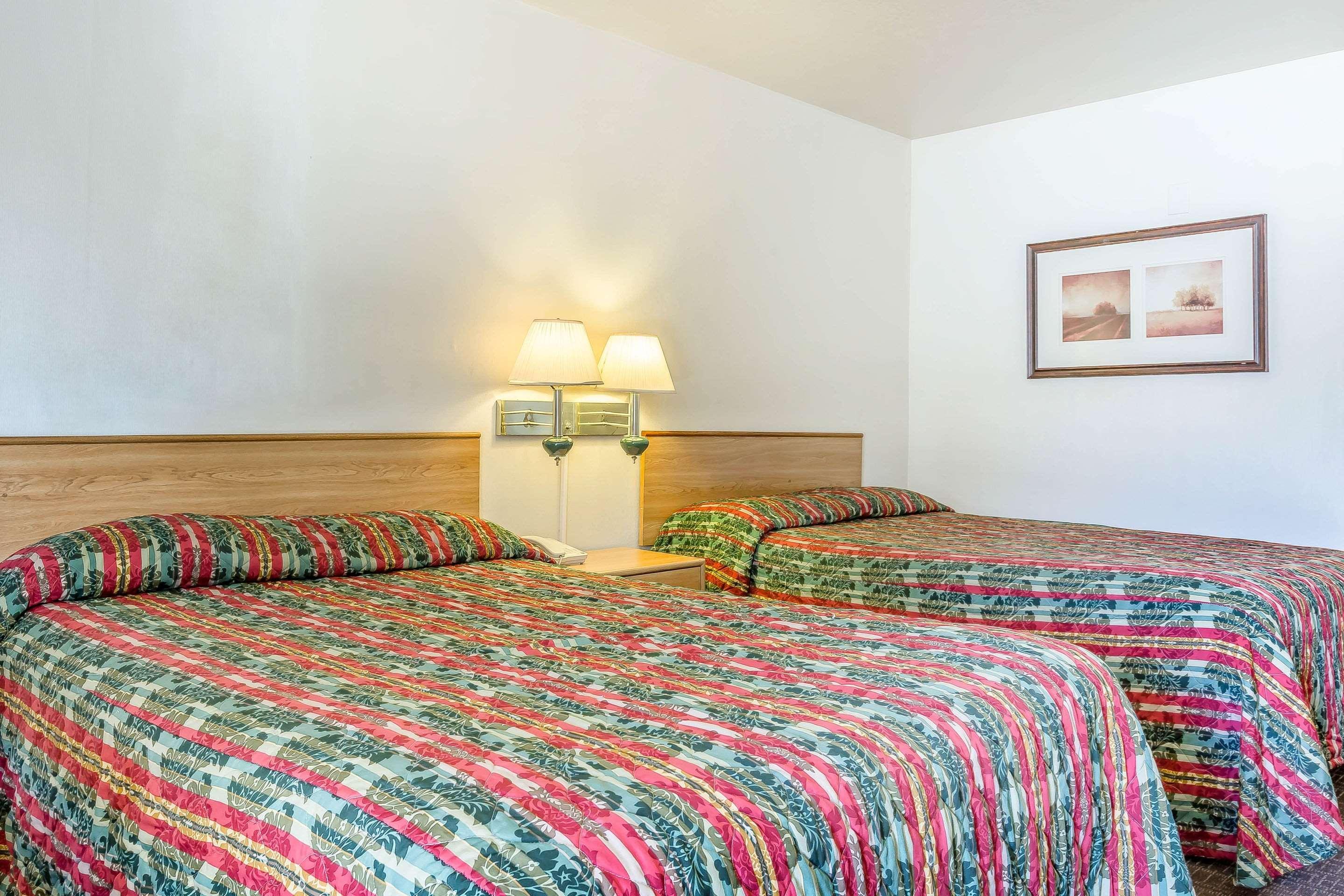 Rodeway Inn Magic Mountain Area Castaic Kültér fotó