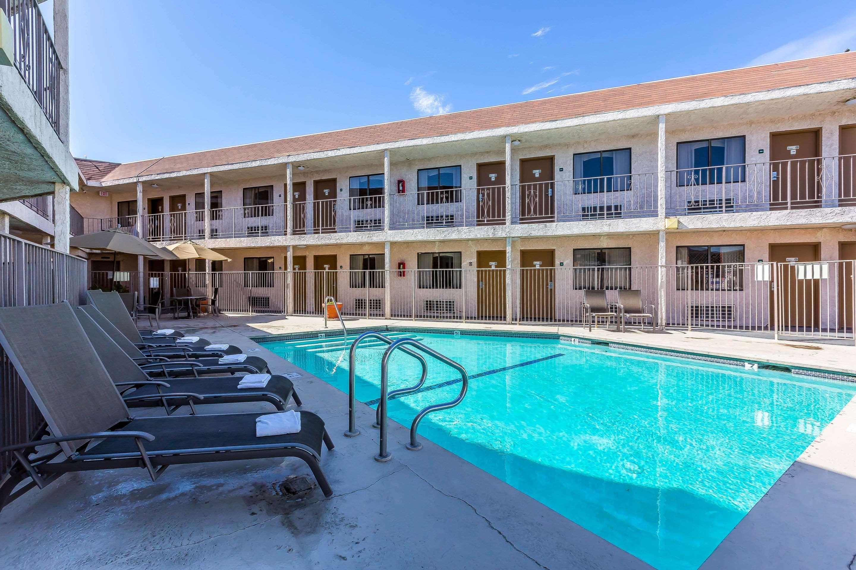 Rodeway Inn Magic Mountain Area Castaic Kültér fotó