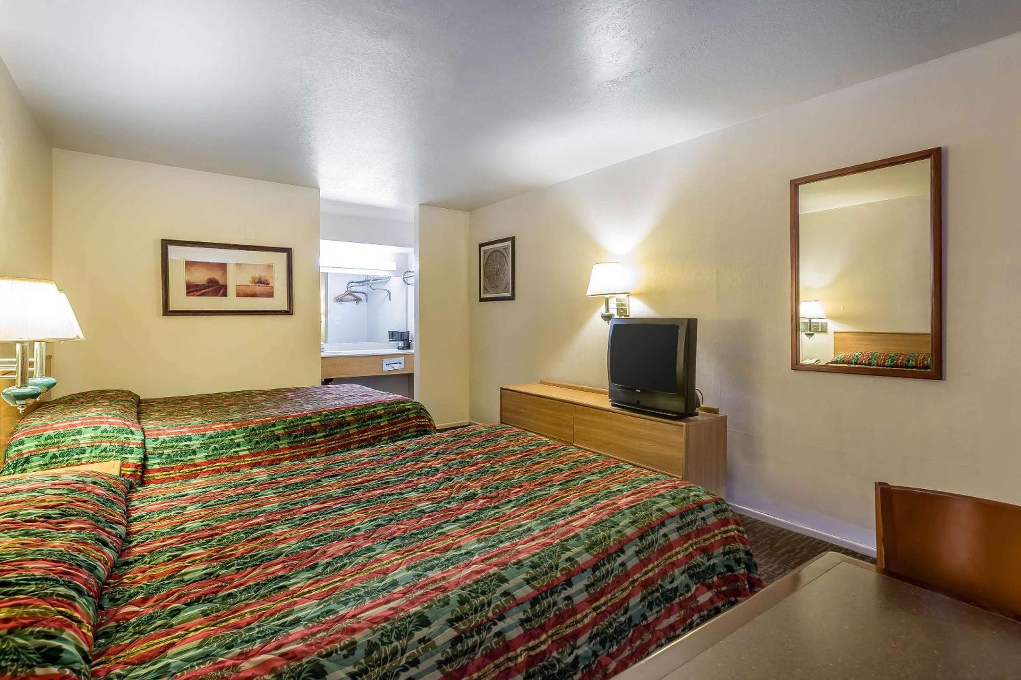 Rodeway Inn Magic Mountain Area Castaic Kültér fotó